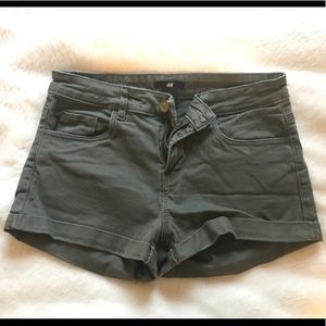 H & M Shorts
